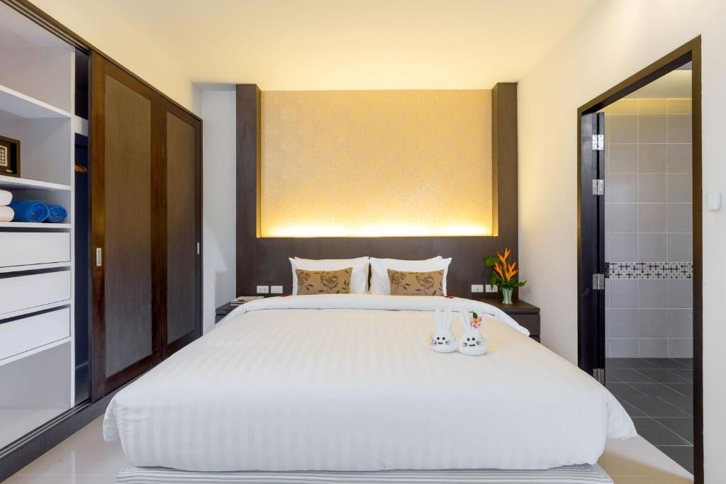 هتل پاتونگ بی هیل ریزورت و اسپا پوکت